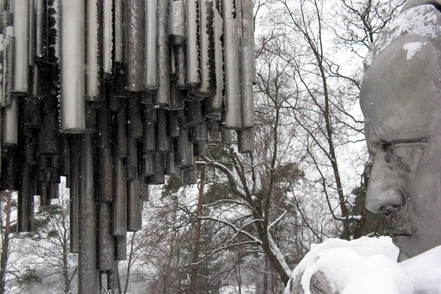 Sibelius-Denkmal im Schnee